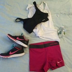 Nike Pro Compression Short size S Raspberry Pink